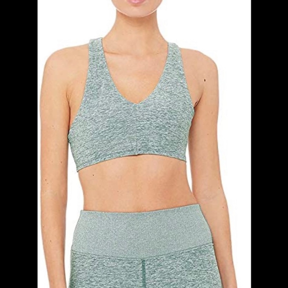 Alo Yoga | Alosoft Base V Neck Bra | Seagrass